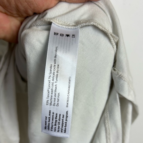 Eileen Fisher Top Blouse Light Gray Stretch Sleeveless Minimalist Size M comfy - Picture 10 of 11